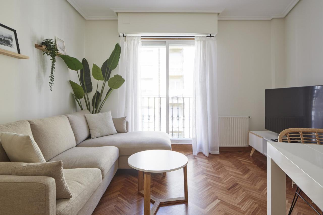 Always Easy I Cristina Enea Apartment San Sebastian Ngoại thất bức ảnh